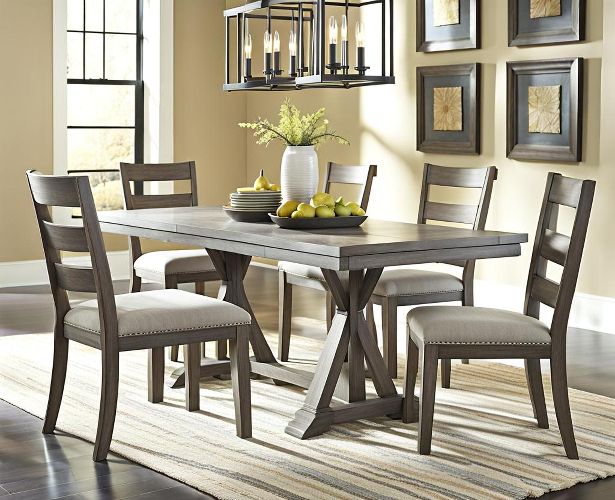 besteneer dining table and 4 chairs